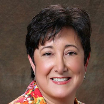 Michelle Smallwood, Speaker from Hoilday Builders